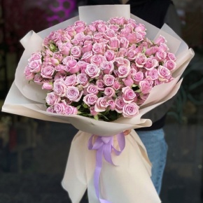 Букет из 25 лиловых кустовых роз (60 см) в Можайске