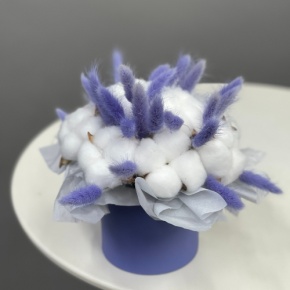 Композиция в шляпной коробке мини из хлопка и лагуруса в Можайске