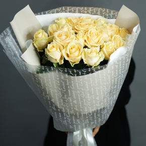 Букет из 19 роз Аваланж (70 см) в Можайске