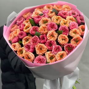 Букет "Лав ю" из 51 пионовидной розы Риджентс парк (60 см) в Можайске