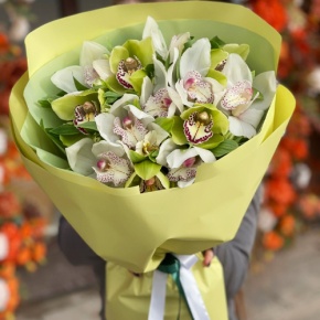 Букет "Бруклин" из орхидей и альстромерий в Можайске