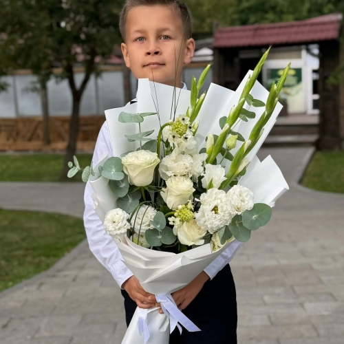 Букет на 1 сентября с гладиолусами, розами, эустомой и орнитогалумом в Можайске