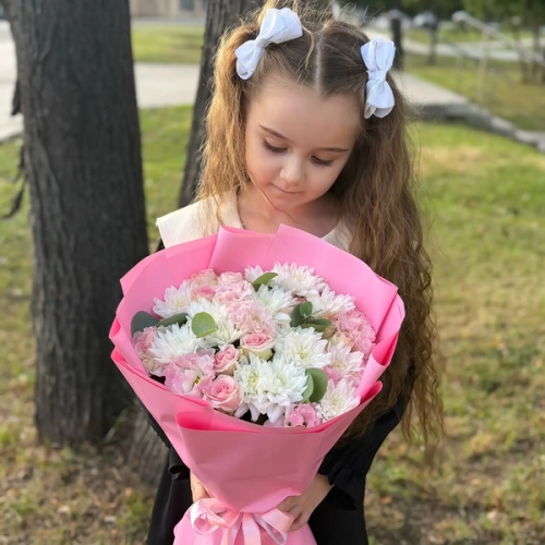 Букет из хризантем, эустом и роз в Можайске